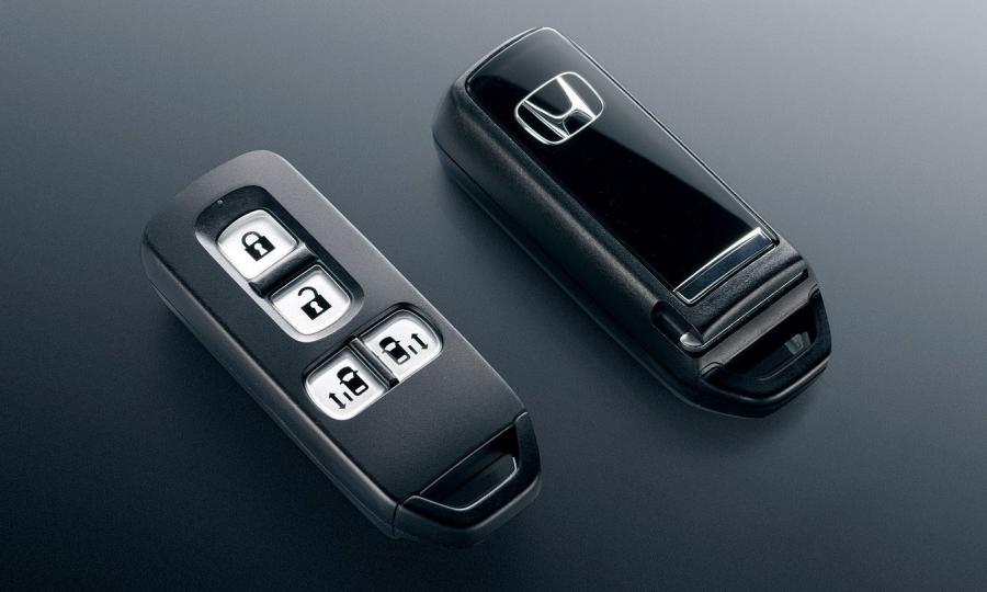 Honda N Box 2012 года  (фото 29 из 76)